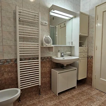 Villa Moka Near Bled - Entire House With Garden, Grill & Free Parking