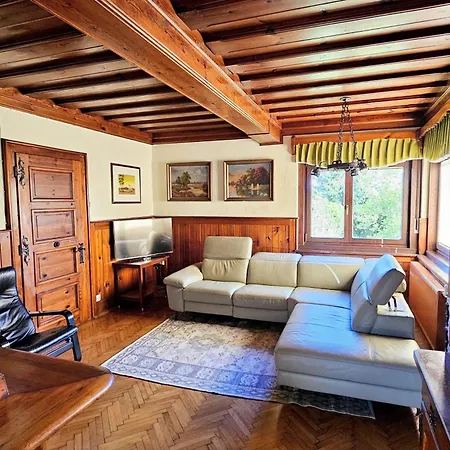 Villa Entire For 6 Near Bled -private Garden, Grill & Free Parking *