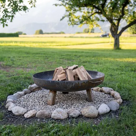 Entire For 6 Near Bled -private Garden, Grill & Free Parking