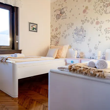 Entire For 6 Near Bled -private Garden, Grill & Free Parking Лешче