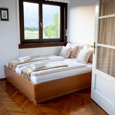 Entire For 6 Near Bled -private Garden, Grill & Free Parking Лешче
