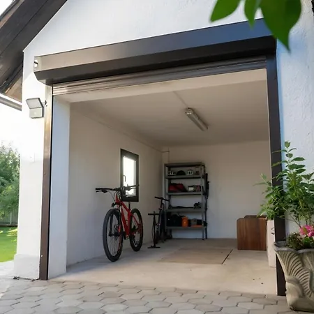 Entire For 6 Near Bled -private Garden, Grill & Free Parking * Лешче